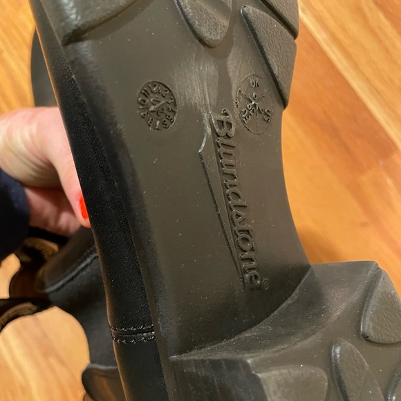 Blundstones women’s heeled boots size 9 black - Picture 7 of 8